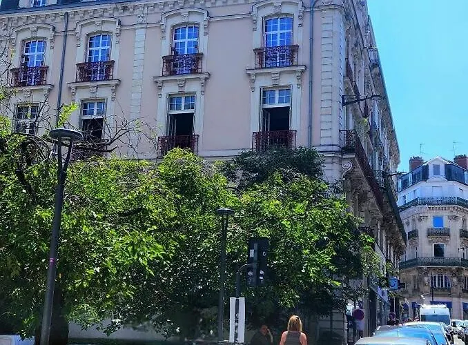 Casa Plantagenet אנז'ה